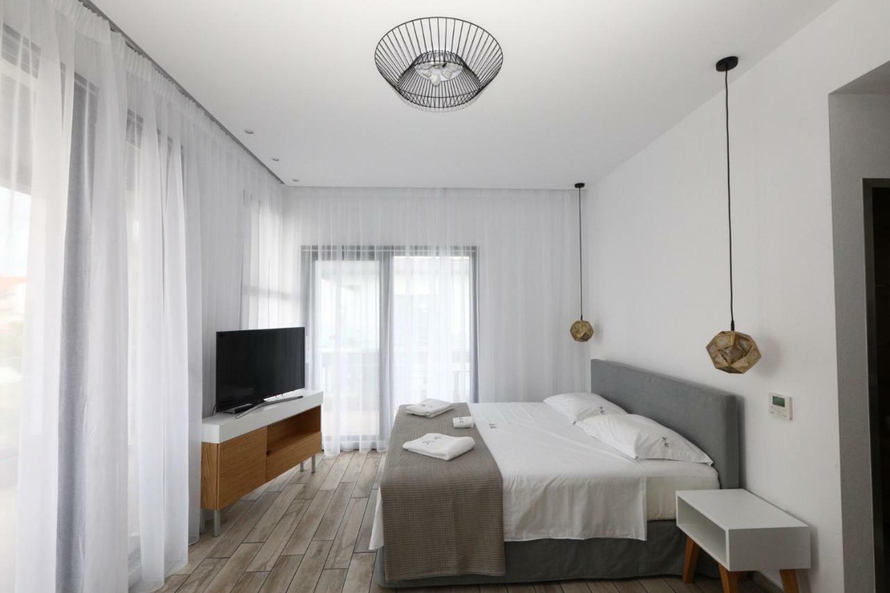 Suites Sole Keramoti  Exterior photo